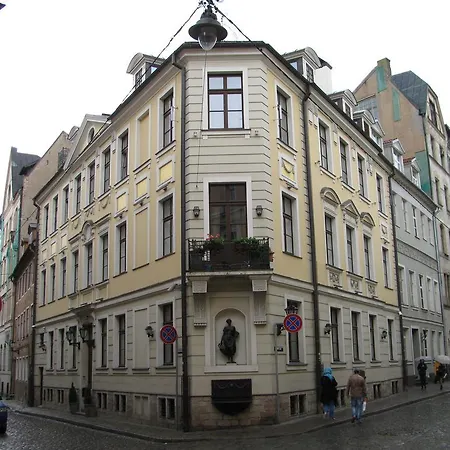 Guest house Castle